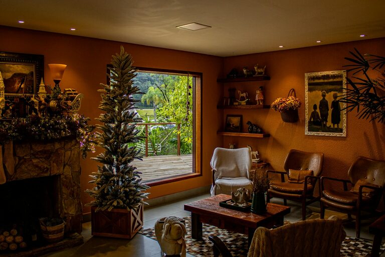 Tips for Creating a Cosy and Inviting Living Room Space