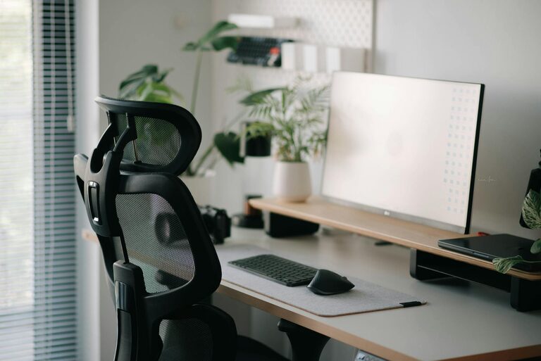 How to Create a Productive Home Workspace for Focus and Comfort